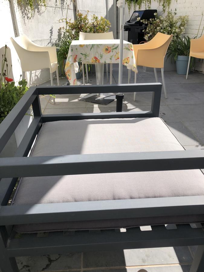 Guesthouse Poppies , Free Parking 奥斯滕德 外观 照片