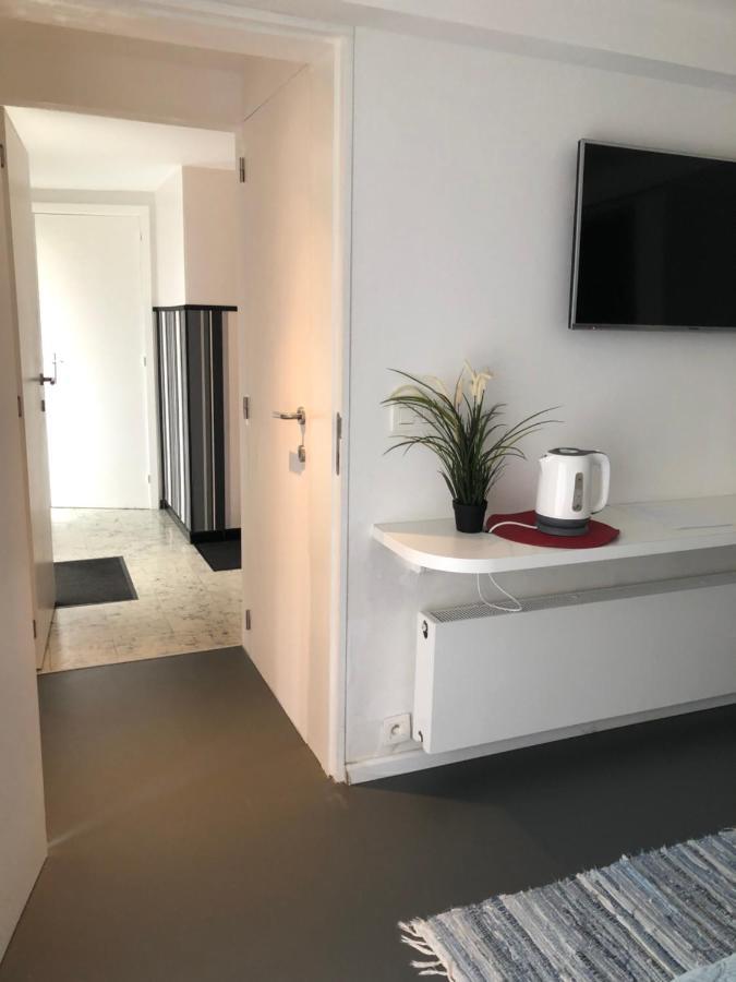 Guesthouse Poppies , Free Parking 奥斯滕德 外观 照片